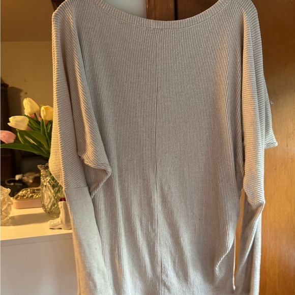 Cream Crew Neck Top with Lightweight Texture - Picture 2 of 2